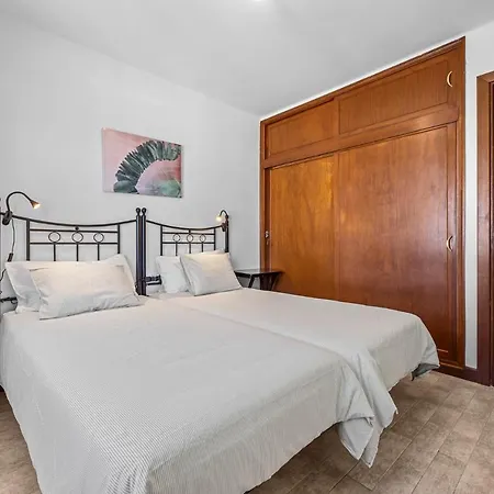 Apartment Home2book Stunning Ocean View,