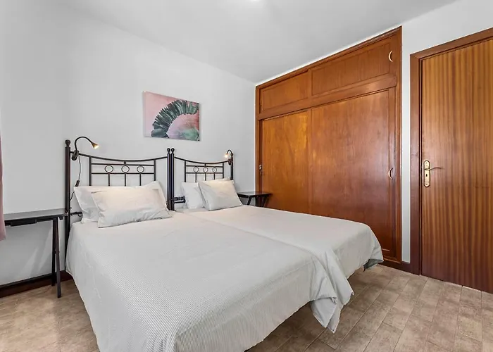 Apartment Home2book Stunning Ocean View,